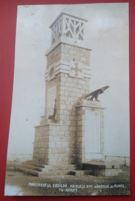 Monumentul Eroilor Primului Batalion de V&amp;acirc;nători de Munte T&amp;acirc;rgu Neamț foto