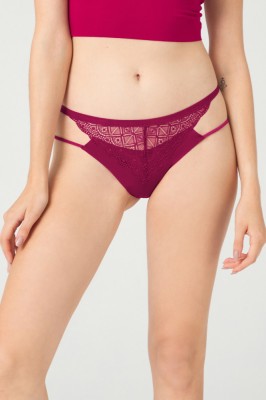 GS1168-81 Chilot tanga din material elastic cu dantela si decupaje pe laterale foto