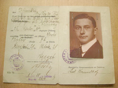 B567- Permis de concucere auto german 1928 Nurnberg. Marimi: 15/ 10 cm. foto