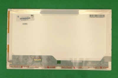 Asus X72D Ecran LCD 17.3&amp;quot; SWAP foto