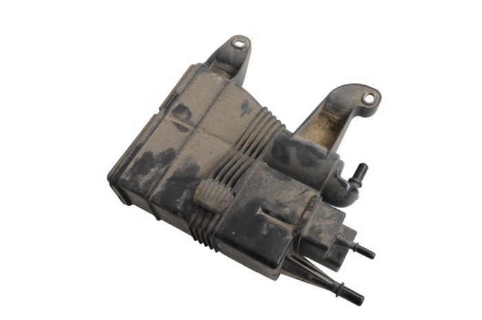 Filtru de vapori de combustibil BMW 2 Gran Coupe F44 2020 OEM: 7476383 22832877