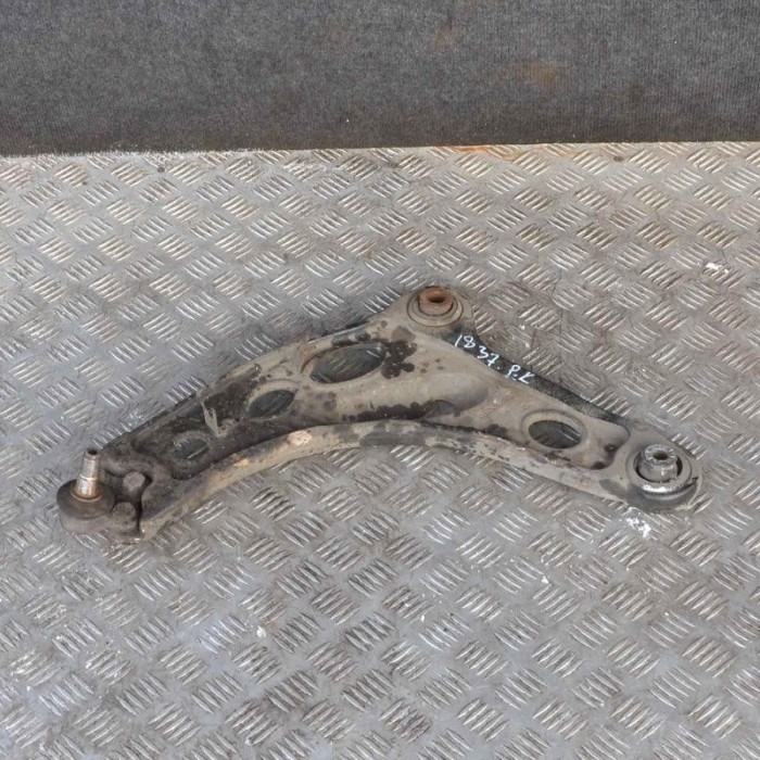Braț inferior st&acirc;nga față OPEL VIVARO Furgon F7 2013 OEM: 820039500793853464 2187937