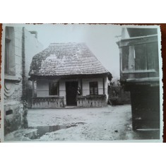 Fotografie, casa din Brad, Transilvania, perioada interbelica