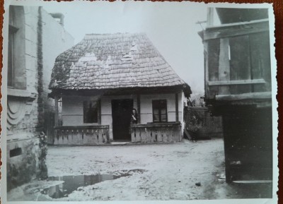 Fotografie, casa din Brad, Transilvania, perioada interbelica foto