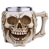 Halba de bere metalica Pufo Skull Don&rsquo;t Hear in forma de craniu, 380 ml