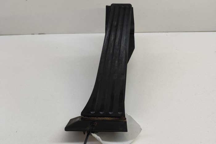 Pedala de accelerație BMW 7 E65, E66, E67 2003 OEM: 6766930 27904849