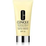 Clinique Dramatically Different&trade; Moisturizing Lotion SPF50 crema de fata hidratanta SPF 50 50 ml