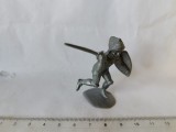 bnk jc Figurina de plastic - Manurba - cavaler medieval