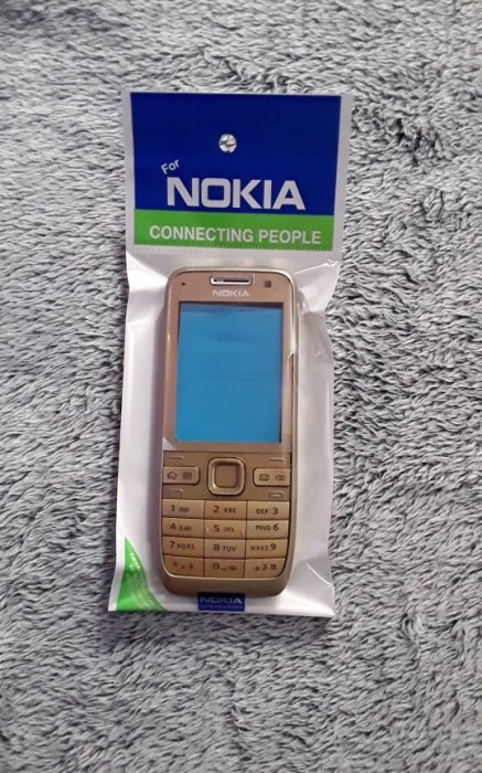 Vand carcasa originala, noua si completa pt Nokia e52 Vand carcasa originala, noua si completa pt Nokia e52