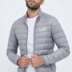 EA7 Emporio Armani geaca de puf barbati, culoarea gri, de tranzitie