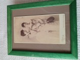 fotografie veche ,celebru atelier fotografic, ,inramata,anii 1900, Budapesta.DOUA DISTINSE DOAMNE .