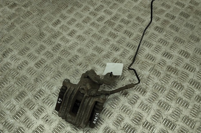 Etrier de fr&acirc;nă dreapta spate SKODA KAMIQ 2020 OEM: 2Q0615424C 30746996