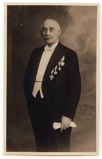 Dr. Max Wittner, Cernauti
