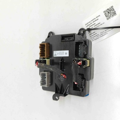 Modul de control ușă st&amp;acirc;nga spate TESLA MODEL X 2020 OEM: 1062056-00-D 29809640 foto