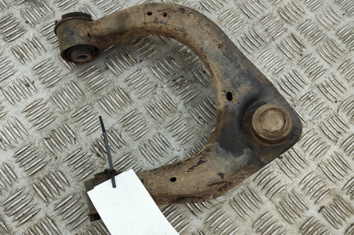 Braț superior dreapta față FORD RANGER TKE 2016 OEM: EB3C-3084-B2C 31252344