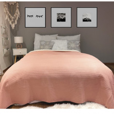 Cuvertura de pat matlasata Homelevel, 200 x 220 cm, Roz, Poliester, 54993.21