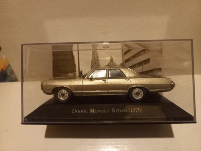 Macheta Dodge Monaco Sedan - 1970 1:43 Deagostini Mexic foto
