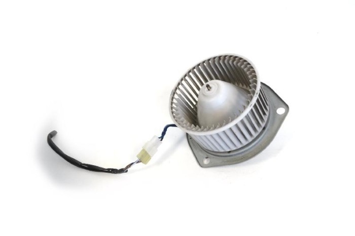 Ventilator aeroterma MITSUBISHI PAJERO III V7_W, V6_W 2007 4046096