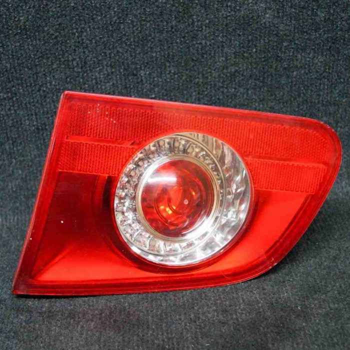 Lampa haion dreapta VW PASSAT B6 3C2 2006 OEM: 3C9945094A