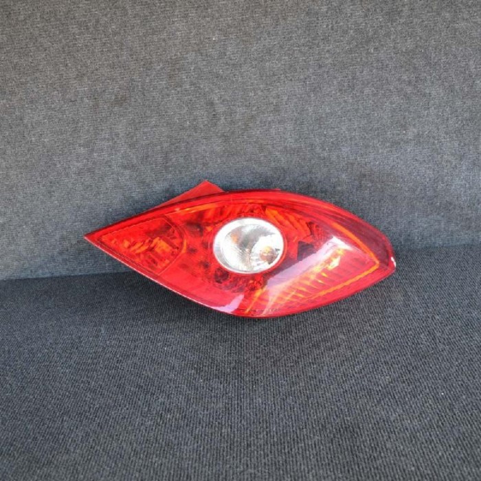 nerasta OPEL CORSA D 2010 OEM: 1321184189038963A 1341365