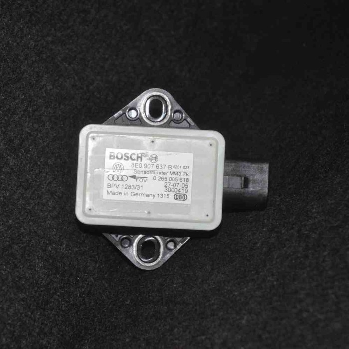 Senzor de accelerație AUDI A4 8EC, B7 2005 OEM: 8E0907637B0265005618 | 1513527