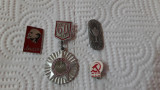 Lot de 4 insigne sovietice