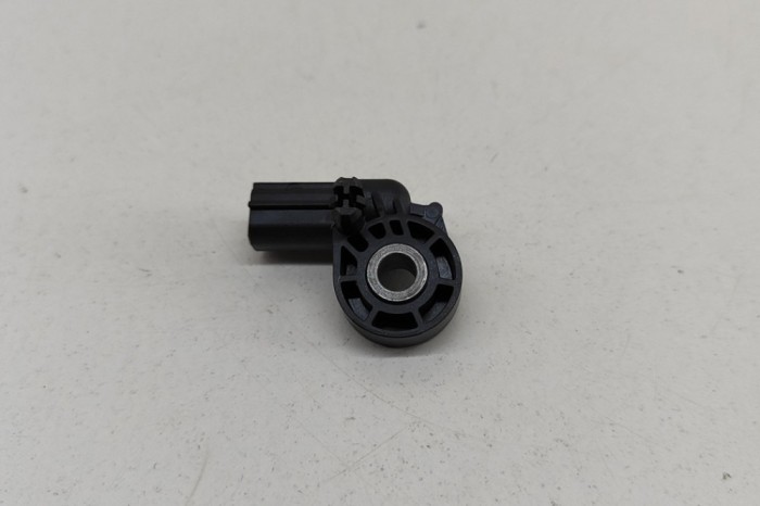 Senzor de impact dreapta față FORD KUGA III DFK 2023 OEM: HS7T-14B006-AA 26585484