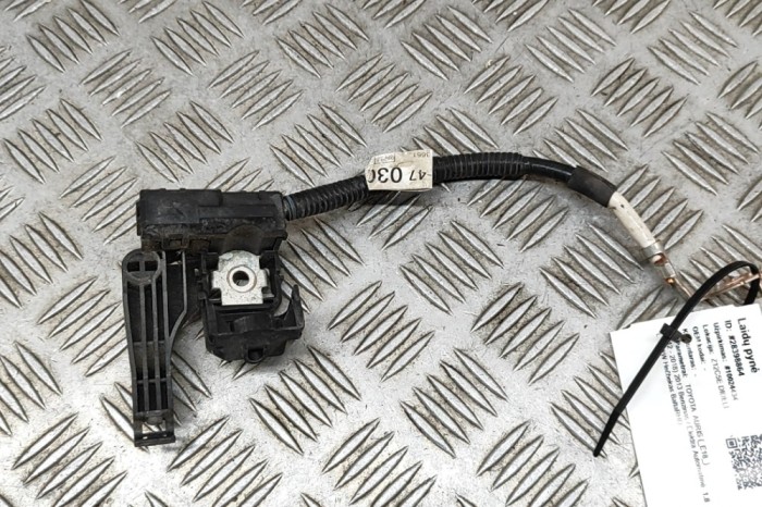 Cablu baterie negativ TOYOTA AURIS _E18_ 2013 OEM: 82112-47030 28398864