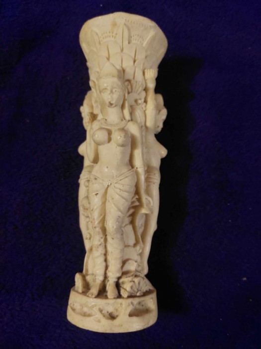 Scultura Sfesnic mistic,formă figuri feminine Cerber la picioare,Sfesnic sculpta