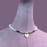 Colier la baza gatului din selenit, labradorit, howlit cu inima din sidef natural