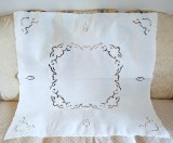 Fata de masa Vintage din bumbac cu broderie florala