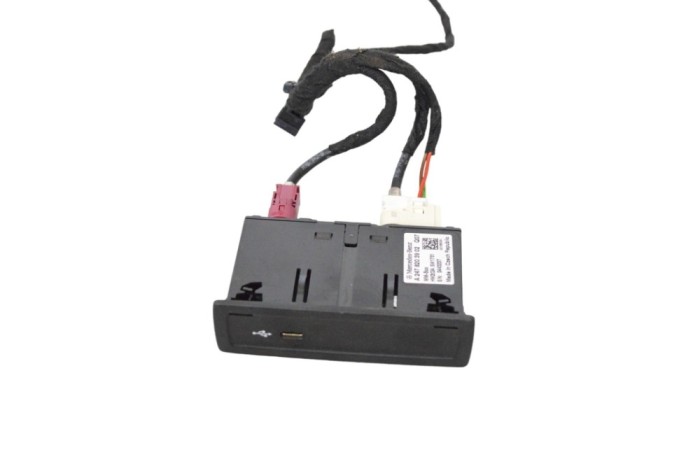 USB MERCEDES-BENZ A V177, Z177 2021 OEM: A2478203902 23099314