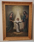 Pictură religioasă cu Fecioara Maria, Pruncul Iisus și Sf&acirc;ntul Iosif,rama din lemn masiv cu o deosebită sculptură, dimensiuni 95 cm cu 75