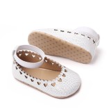 Balerini argintii cu inimioare decupate (Marime Disponibila: 6-9 luni (Marimea