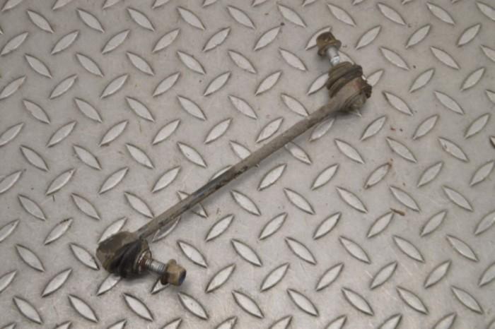 Bieleta stabilizatoare dreapta spate LAND ROVER RANGE ROVER EVOQUE L538 2016 15424271