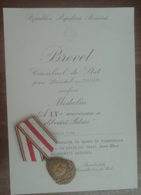 M1 DB - Decoratie cu brevet - A XX-a aniversare a eliberareii patriei + bonus!! foto