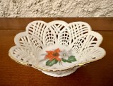 COSULET DIN PORTELAN FIN- MARCAJ IRIS- FINE PORCELAIN CLUJ NAPOCA D10,5CM