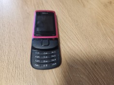 Telefon Nokia C2-05 folosit culoare roz