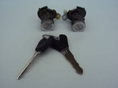 Set yale inchidere Mazda 626 (Ge), 1992-1996, cu 2 butuci blocare usa, stanga/dreapta, fata, foto