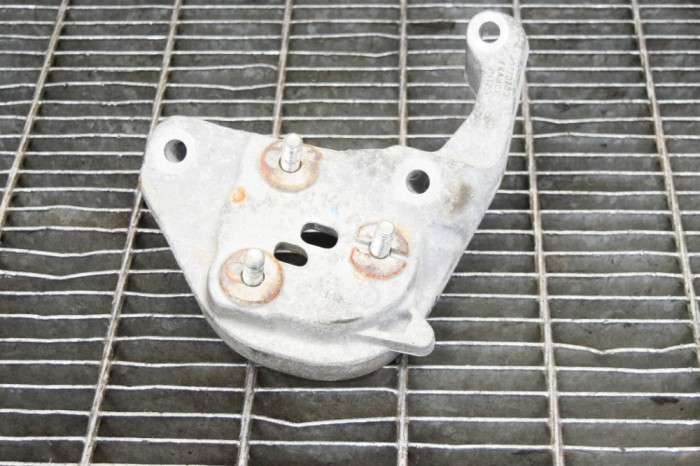 Suport motor dreapta VOLVO V40 Hatchback 2014 OEM: 326D15K,30778783 11389539