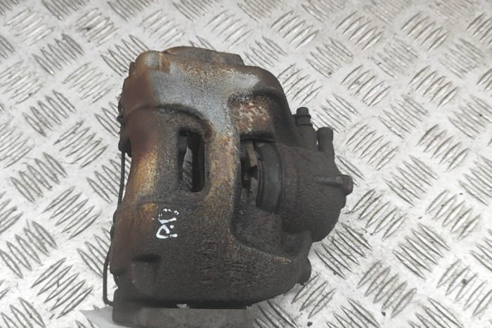 Etrier de fr&acirc;nă dreapta față SAAB 9-3 YS3F 2008 OEM: 93185746 30942732
