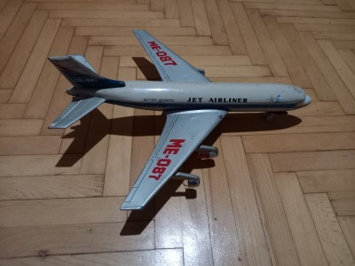 Avion chinezesc vechi,tabla. foto