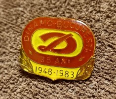 Insigna fotbal - DINAMO Bucuresti (aniversare 35 ani 1948-1983)