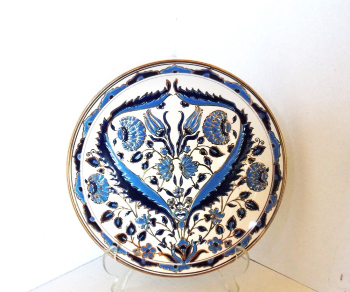Farfurie colectie, ceramica, decor cloisonne + aur coloidal, hand made - Decor floral - marcaj Manousakis Keramik, Rodos Grecia