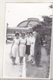 Bnk foto - Ploiesti - Parcul din fata Halelor Centrale - anii `70, Alb-Negru, Romania de la 1950, Cladiri