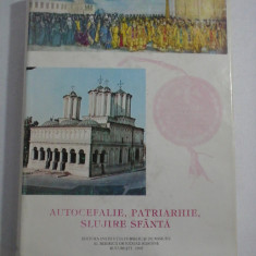 AUTOCEFALIE, PATRIARHIE, SLUJIRE SFANTA - MOMENTE ANIVERSARE IN BISERICA ORTODOXA ROMANA, 1995 - SFANTUL SINOD - (autograf si dedicatie Teoctist)