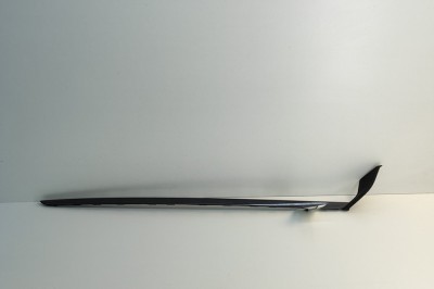 Ornament vertical parbriz dreapta HYUNDAI IONIQ 5 NE 2021 OEM: 86140-GI000 | 28345677 foto
