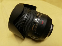 Nikon AF-S NIKKOR 24-120mm f / 3.5 - 5.6G ED IF Autofocus VR Nikkor Zoom Lens foto