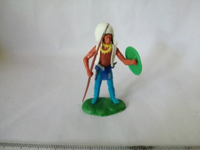 bnk jc Elastolin - indian cu sulita si scut foto