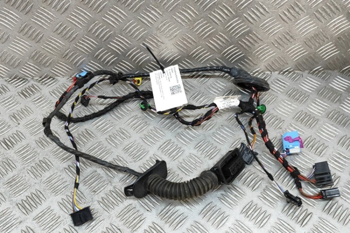 Cablaj ușă st&acirc;nga față VW GOLF VII 5G1, BQ1, BE1, BE2 2018 OEM: 5G4971161GG 29401766